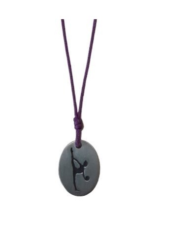 COLLAR DE PLATA CON FIGURA DE APARATOS DE GIMNASIA