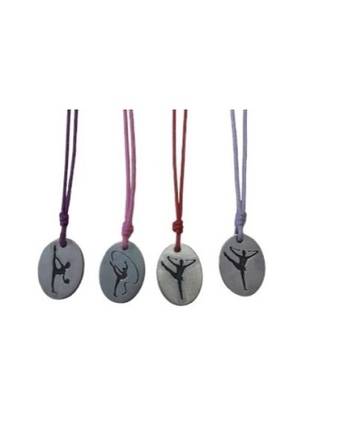 COLLAR DE PLATA CON FIGURA DE APARATOS DE GIMNASIA